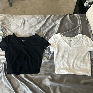 Black  and white cropped t shirt